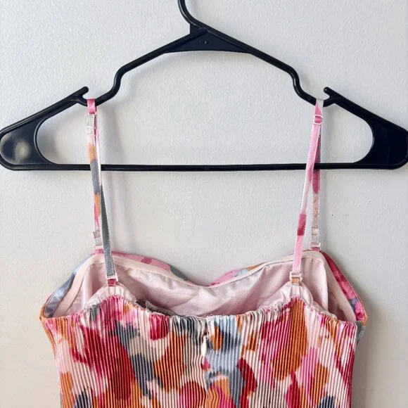 NWT A&F Giselle Pleat Release Satin Midi Dress Pink Pattern Multicolor Medium - Picture 12 of 15